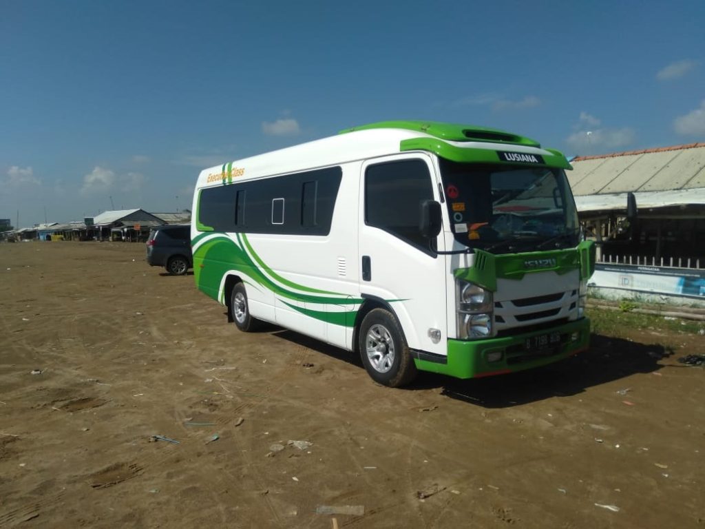 Sewa elf kembangan Selatan